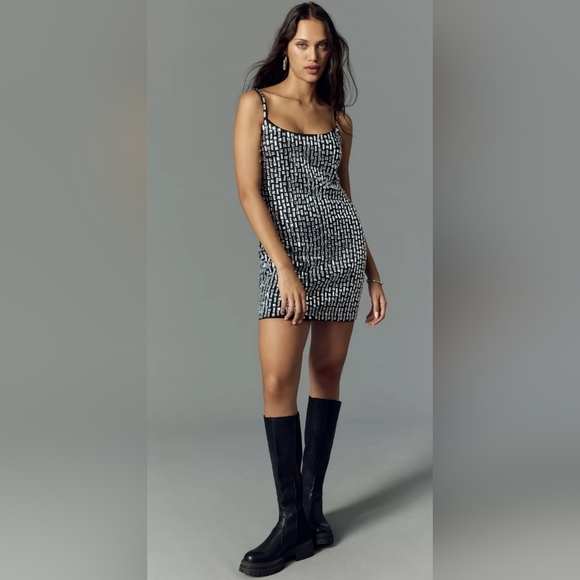 Mac Duggal, Beaded Tank Mini Dress, Black and Silver, Size 4, NWOT - Picture 2 of 12